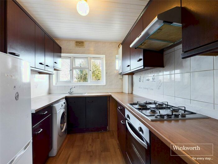 3 Bedroom Flat To Rent In Church Lane, Kingsbury, London NW9