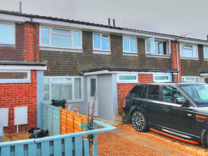 3 Bedroom Terraced House To Rent In Spring Lodge Close, Eastbourne, BN23