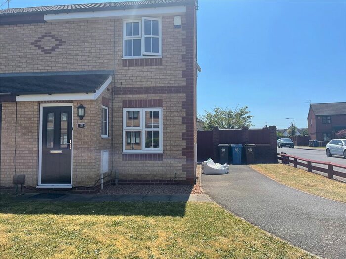 Semi-Detached House To Rent In Helvellyn Way, Long Eaton, Nottingham, NG10