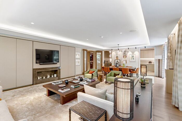 3 Bedroom Flat For Sale In Holland Park Villas, Kensington, London, United Kingdom, W8