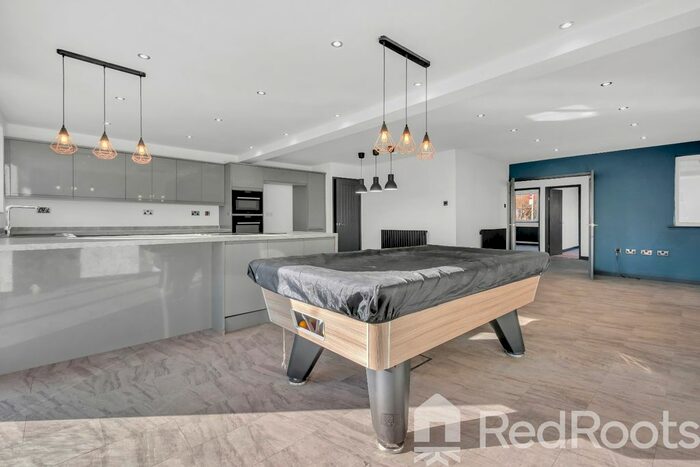 3 Bedroom Detached Bungalow To Rent In Palmers Avenue, South Elmsall, Pontefract, West Yorkshire, WF9