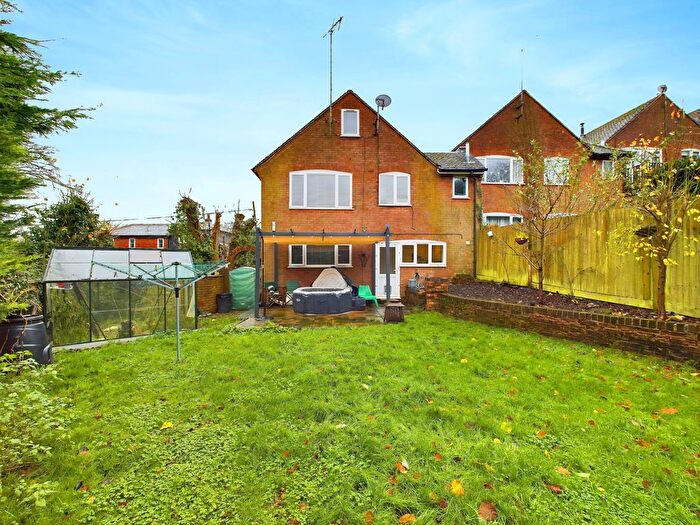 4 Bedroom Link Detached House For Sale In Downside, Water End Road, Beacon`S Bottom, High Wycombe, Buckinghamshire, HP14