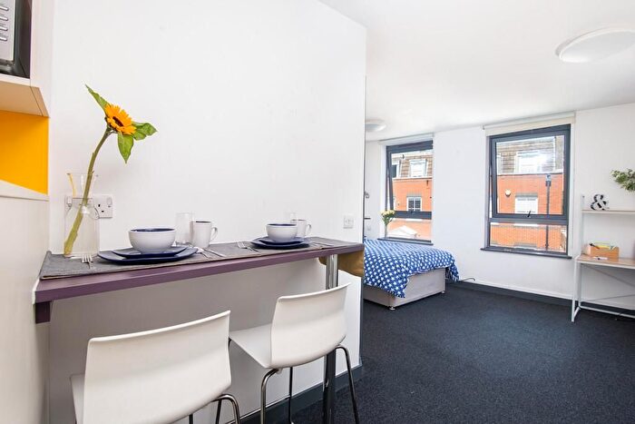 Studio To Rent In Fulham Palace Road, London, W6