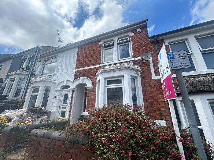 3 Bedroom House To Rent In Deacon Street, Swindon, SN1