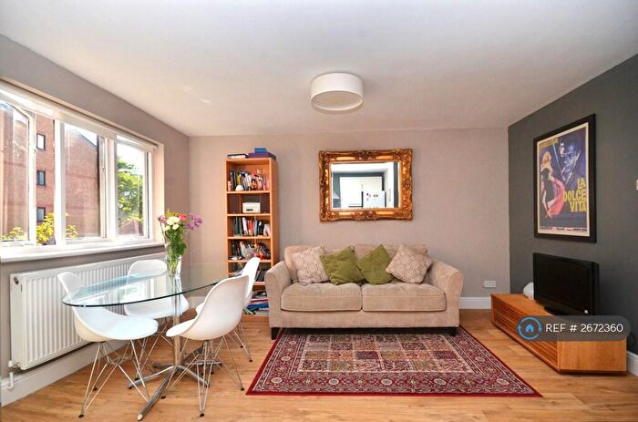 1 Bedroom Flat To Rent In Glenville Grove, London, SE8