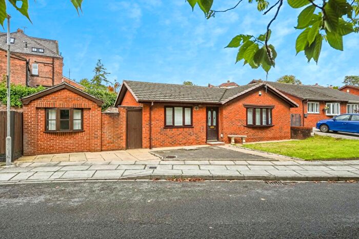 3 Bedroom Bungalow For Sale In Clay Cross Road, Liverpool, Merseyside, L25