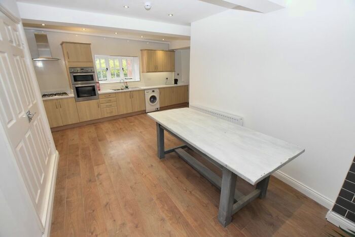 2 Bedroom Flat To Rent In High Street, Tutbury, Burton-On-Trent, Staffordshire, DE13