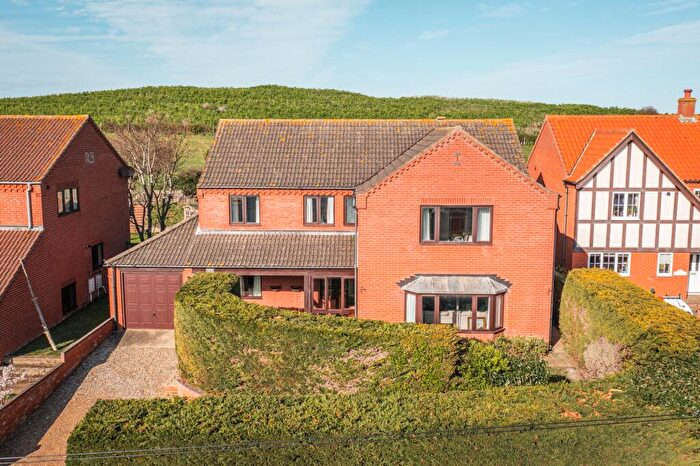 4 Bedroom Detached House For Sale In Sheringham, NR26