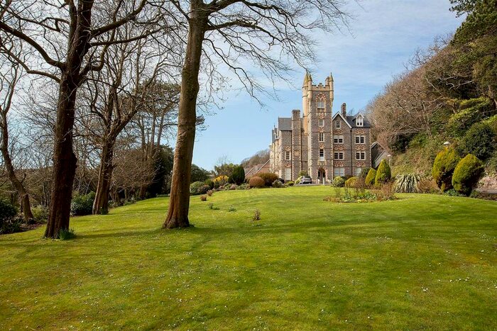 3 Bedroom Flat To Rent In Langland Bay Road, Langland, Swansea, SA3