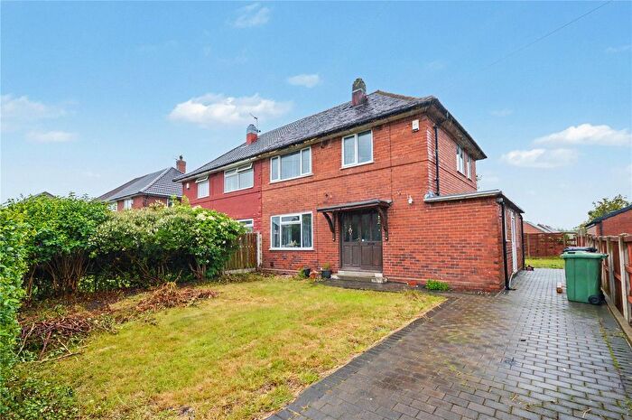 3 Bedroom Semi-detached House For Sale In Raylands Road, Leeds, West Yorkshire, LS10