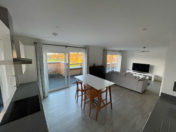 2 Bedroom Apartment For Sale In Wharf Road, Guildford, GU1