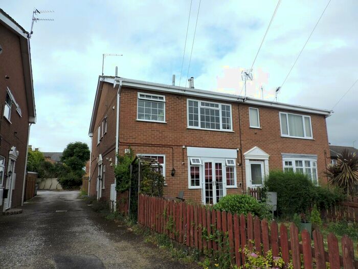 2 Bedroom Ground Maisonette For Sale In Sherebrooke Road, Nottingham, NG5