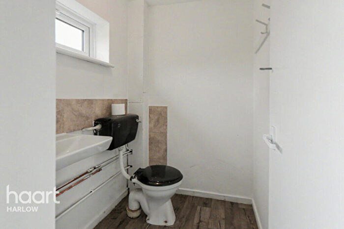 3 Bedroom Terraced House To Rent In Long Banks, Harlow, CM18