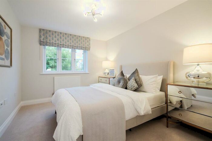 4 Bedroom Detached House For Sale In Stanbridge Road, Haddenham, Buckinghamshire, HP17
