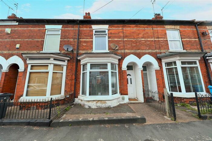 2 Bedroom Terraced House For Sale In Belvoir Street, Hull, HU5