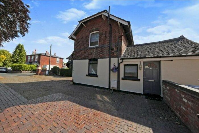 1 Bedroom Cottage To Rent In Fields Road, Stoke-On-Trent, ST7