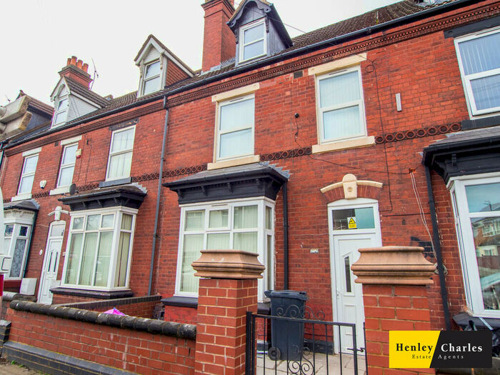 3 Bedroom Terraced House To Rent In Vicarage Road, Oldbury, Birmingham, B68