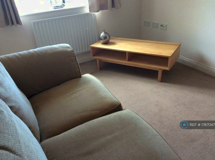 1 Bedroom Flat To Rent In Kenneth Court, Southampton, SO18
