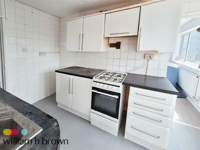 3 Bedroom Apartment To Rent In Calcutta Road, Tilbury, RM18