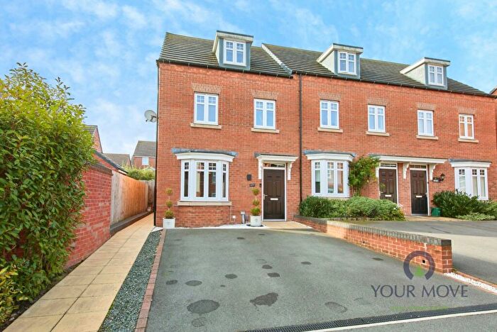 3 Bedroom End Of Terrace House For Sale In Rook Drive, Burton-on-Trent, Staffordshire, DE13