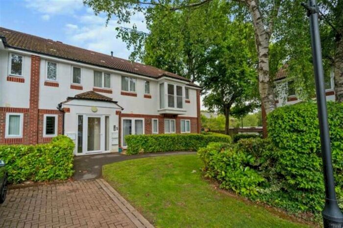 2 Bedroom Apartment For Sale In The Spinney, Denmead, Waterlooville, PO7