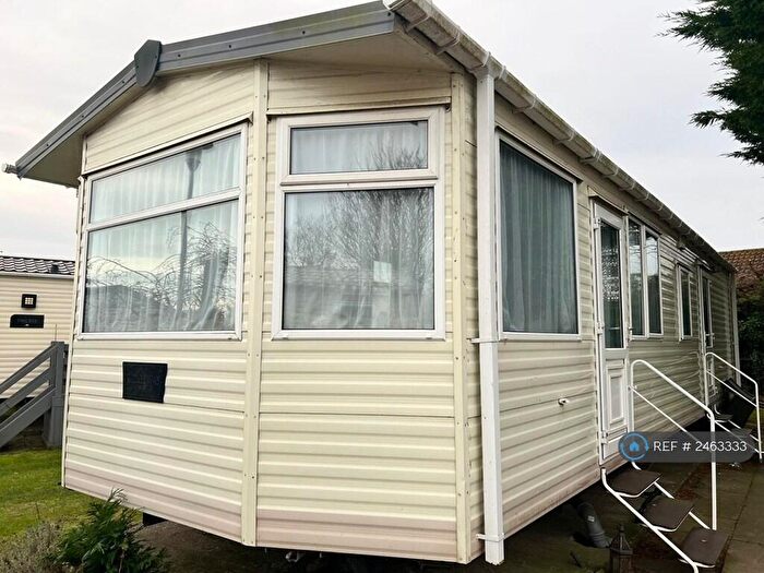 2 Bedroom Mobile Home To Rent In Sophia Rose Cottage, Halstead, CO9