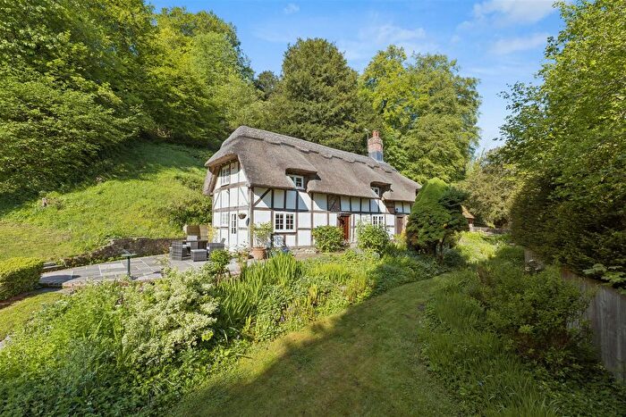 3 Bedroom Cottage For Sale In Langrish, Petersfield, GU32