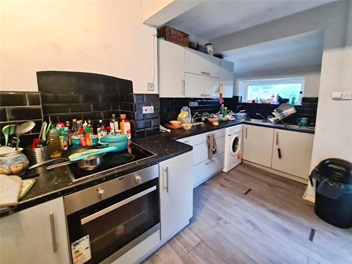 4 Bedroom Terraced House To Rent In Burlington Road, Southampton, Hampshire, SO15