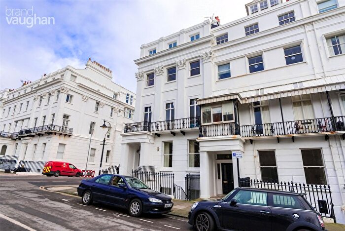 2 Bedroom Flat To Rent In Sussex Square, Brighton, East Sussex, BN2
