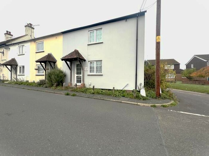 1 Bedroom Property To Rent In Pine View Close, Badshot Lea, Farnham, GU9