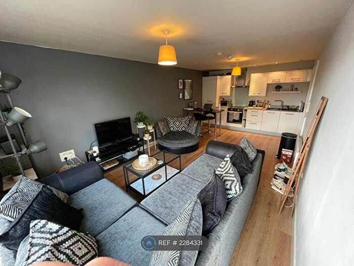 2 Bedroom Flat To Rent In Water Street, Manchester, M3