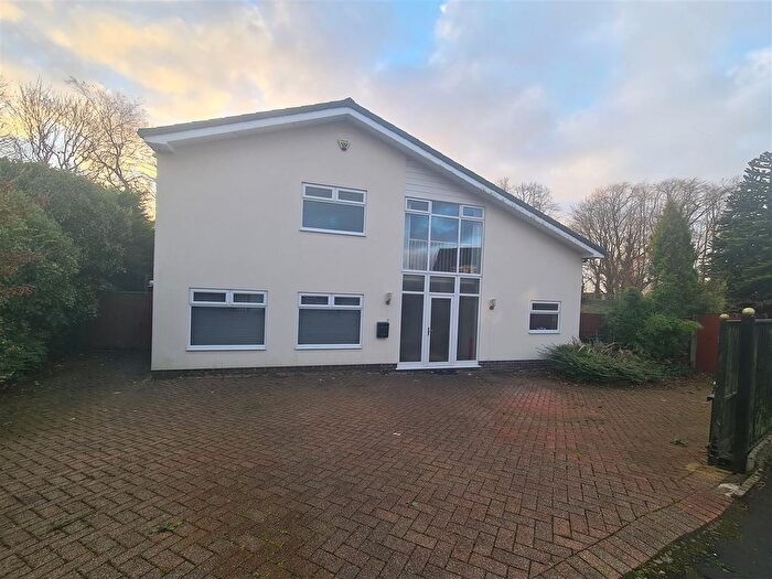 Property To Rent In Norford Way, Rochdale, OL11