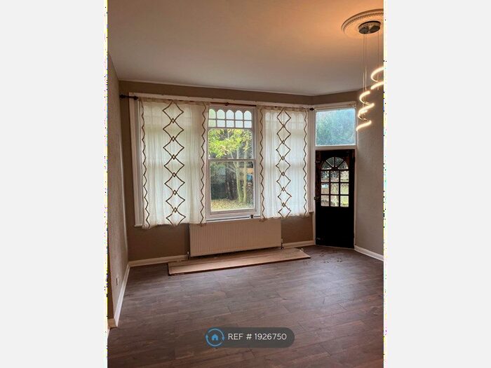 2 Bedroom Flat To Rent In Tetherdown, London, N10