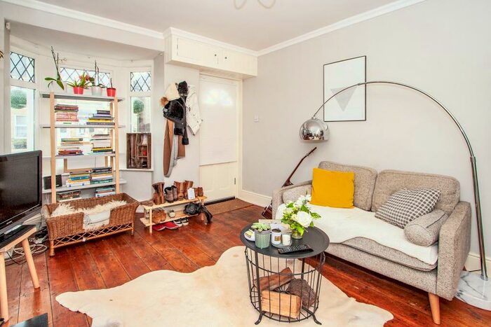 3 Bedroom End Of Terrace House To Rent In Ashgrove, Peasedown St John, BA2