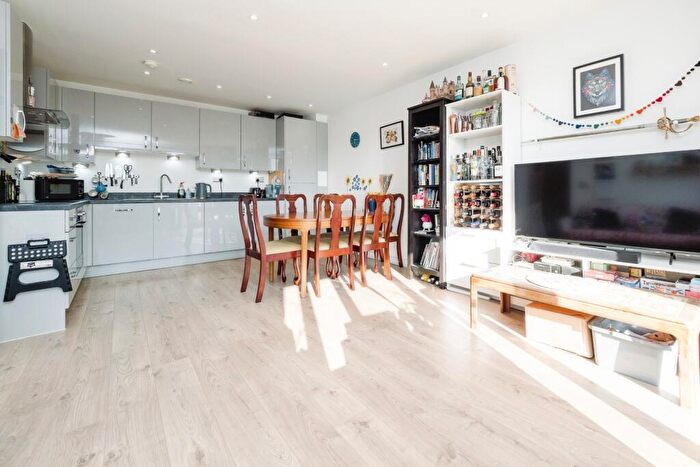 2 Bedroom Flat For Sale In Albion Way, Upton Park, London, E6
