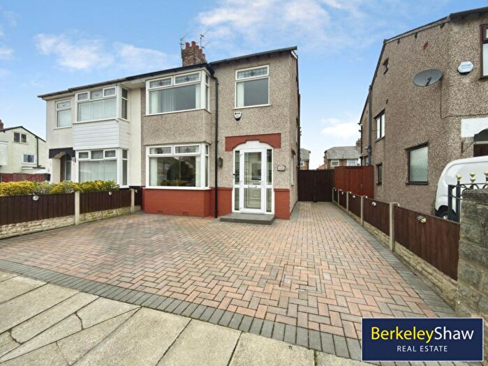 3 Bedroom Semi Detached House For Sale In Glenby Avenue, Liverpool, L23