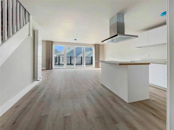 3 Bedroom End Of Terrace House To Rent In Gloweth, Truro, TR1