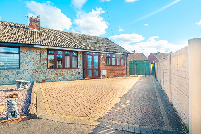 3 Bedroom Bungalow For Sale In Manor Avenue, Newton-Le-Willows, Merseyside, WA12