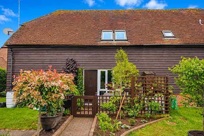 1 Bedroom Terraced House For Sale In Bosley Crescent, Wallingford, OX10