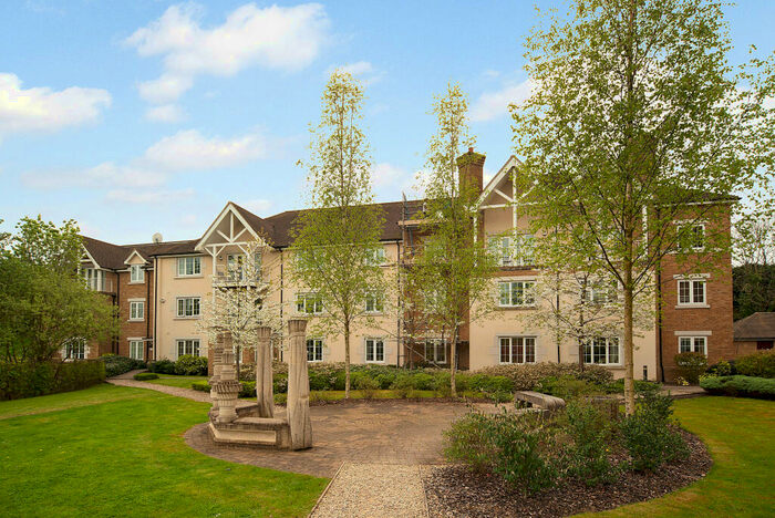 3 Bedroom Apartment To Rent In Clear Water Place, Oxford, OX2
