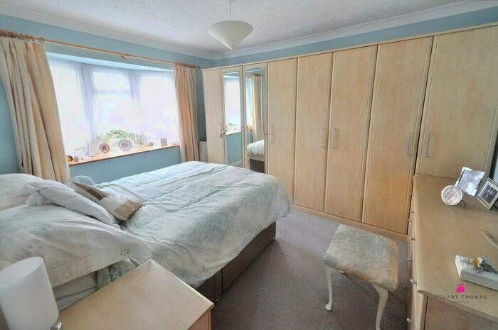 2 Bedroom Semi-Detached Bungalow To Rent In Westwood Gardens, Hadleigh, SS7