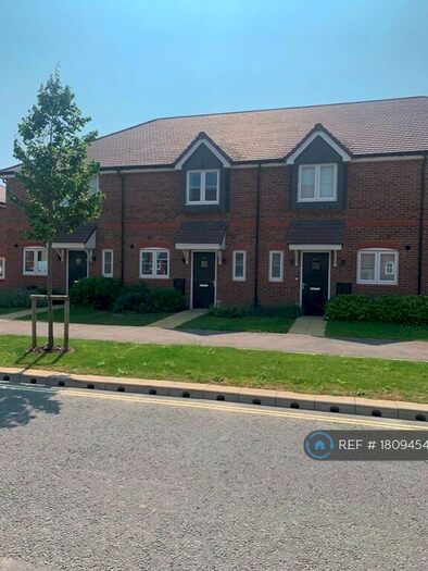 2 Bedroom Terraced House To Rent In Longacres Way, Chichester, PO20