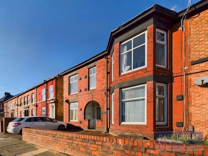 1 Bedroom Flat To Rent In Chester Road, Stretford, Manchester, M32