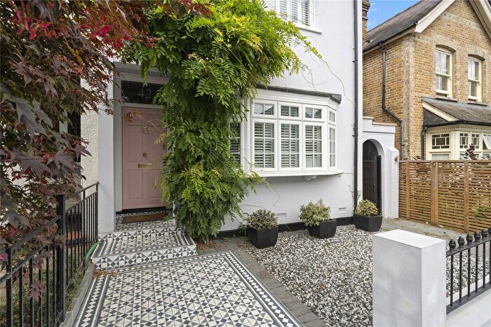 4 Bedroom Detached House For Sale In Wolsey Road, Esher, Surrey, KT10
