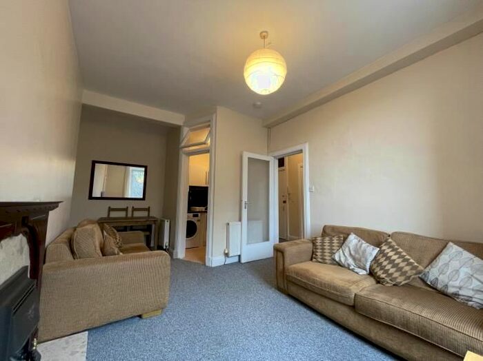1 Bedroom Flat To Rent In Westfield Road, Gorgie, Edinburgh, EH11