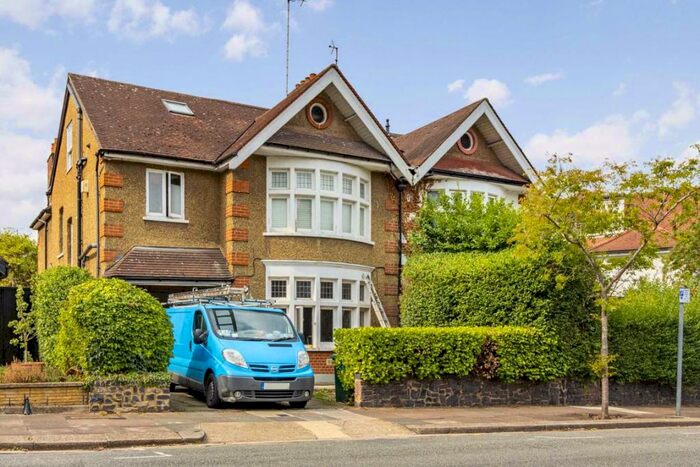 5 Bedroom Semi-Detached House To Rent In St. Mary's Avenue, Barnet, N3