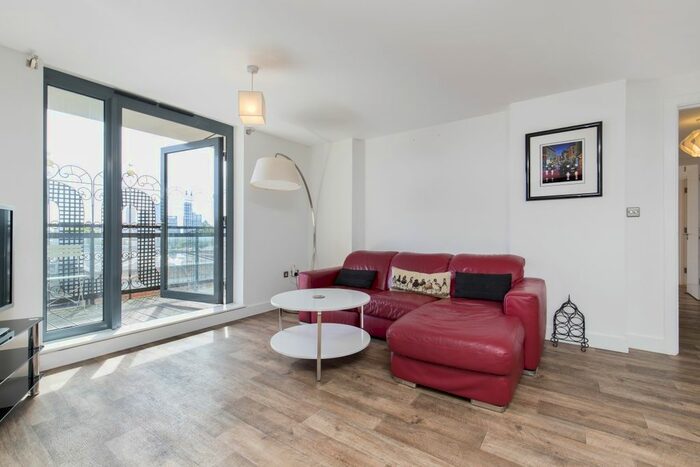 2 Bedroom Flat To Rent In Wapping Lane, London, E1W
