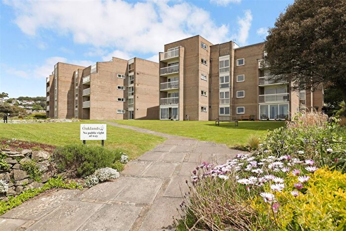 2 Bedroom Flat For Sale In Elton Road, Clevedon, BS21