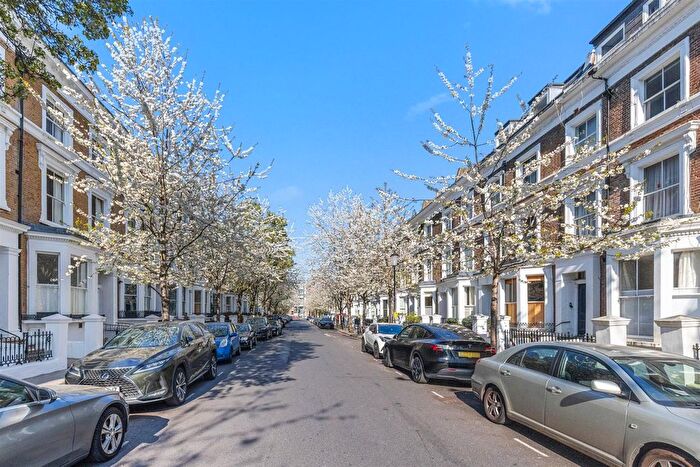 7 Bedroom Terraced House For Sale In Upper Addison Gardens, London, W14