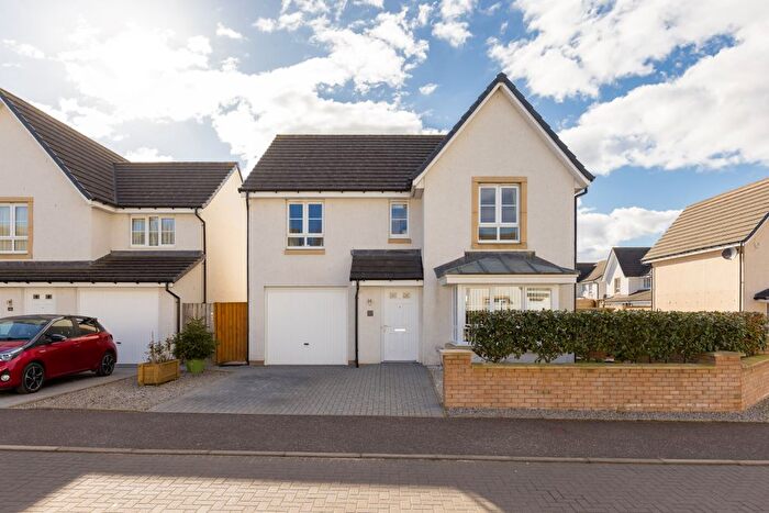 4 Bedroom Detached House For Sale In Sandercombe Drive, South Queensferry, EH30